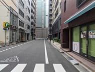 v20251012150813/fresh/building/J00100381836_12