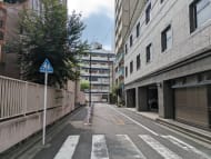 v20251012150813/fresh/building/J00100381838_21