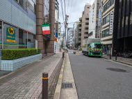v20251012150813/fresh/building/J00100390779_15