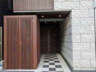 v20251012150813/fresh/building/J00100476379_3