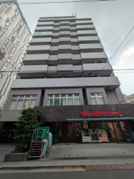 v20251012150813/fresh/building/J00100494402_1