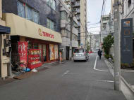v20251012150813/fresh/building/J00100494402_14