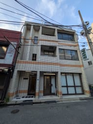 v20251012150813/fresh/building/J00100633701_7