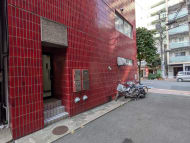 v20251013150705/fresh/building/J00100358567_12