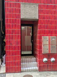 v20251013150705/fresh/building/J00100358567_3