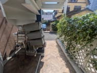 v20251013150705/fresh/building/J00100359557_13