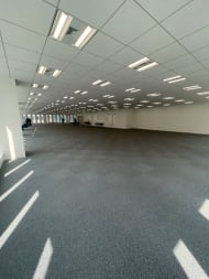 v20251013150705/fresh/building/J00100369225_9