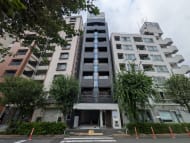 v20251013150705/fresh/building/J00100374804_11