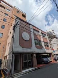 v20251013150705/fresh/building/J00100403984_9