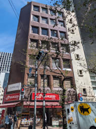 v20251014150839/fresh/building/J00100357694_6