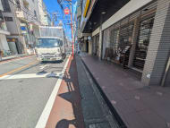 v20251014150839/fresh/building/J00100364151_13