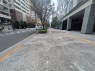 v20251014150839/fresh/building/J00100371276_11