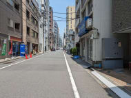v20251014150839/fresh/building/J00100372315_12