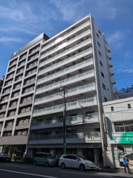 v20251014150839/fresh/building/J00100380302_7