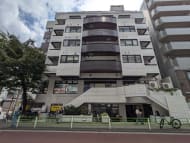 v20251014150839/fresh/building/J00100381766_16
