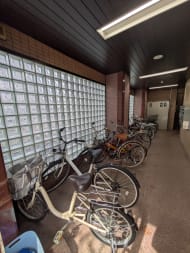 v20251014150839/fresh/building/J00100403277_13