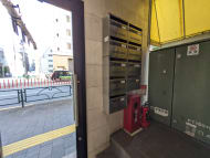 v20251014150839/fresh/building/J00100405611_15