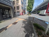 v20251014150839/fresh/building/J00100406463_9