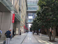 v20251014150839/fresh/building/J00100418304_12