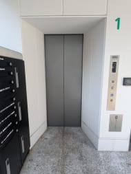 v20251014150839/fresh/building/J00100496837_4