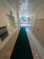 v20251015150655/fresh/building/J00100372637_7