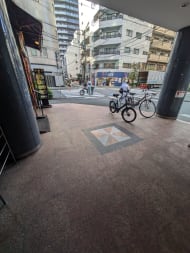 v20251015150655/fresh/building/J00100404325_10