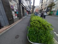 v20251015150655/fresh/building/J00100404325_11