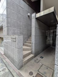 v20251016150710/fresh/building/J00100393993_16
