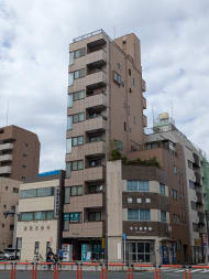v20251016150710/fresh/building/J00100394751_7