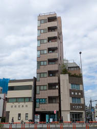 v20251016150710/fresh/building/J00100394751_8