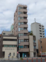 v20251016150710/fresh/building/J00100394751_9