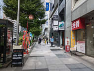 v20251017150707/fresh/building/J00100385572_22