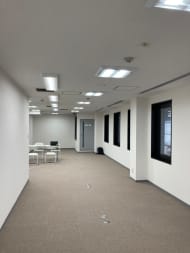 v20251019150703/fresh/building/J00100380214_11