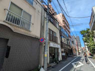 v20251019150703/fresh/building/J00100395825_5