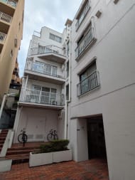v20251019150703/fresh/building/J00100406325_10