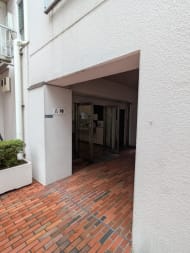 v20251019150703/fresh/building/J00100406325_12