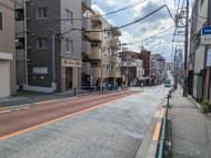 v20251019150703/fresh/building/J00100418728_13