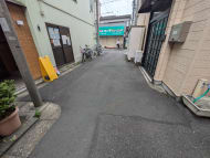 v20251019150703/fresh/building/J00100513221_11