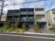 v20251019150703/fresh/building/J00100632372_1