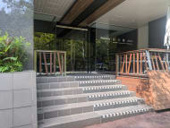 v20251020150704/fresh/building/J00100357462_3
