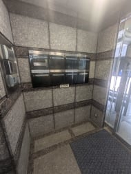 v20251022150707/fresh/building/J00100384162_12