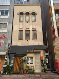 v20251022150707/fresh/building/J00100389203_10
