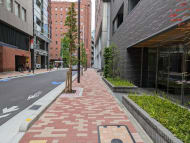 v20251025150703/fresh/building/J00100369584_15