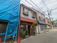 v20251025150703/fresh/building/J00100370242_5