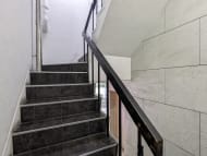 v20251025150703/fresh/building/J00100378871_16