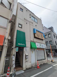 v20251025150703/fresh/building/J00100380458_12