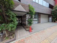v20251025150703/fresh/building/J00100390232_3