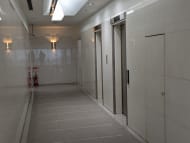 v20251025150703/fresh/building/J00100390372_15