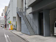 v20251025150703/fresh/building/J00100402996_59
