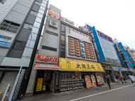 v20251025150703/fresh/building/J00100418715_1